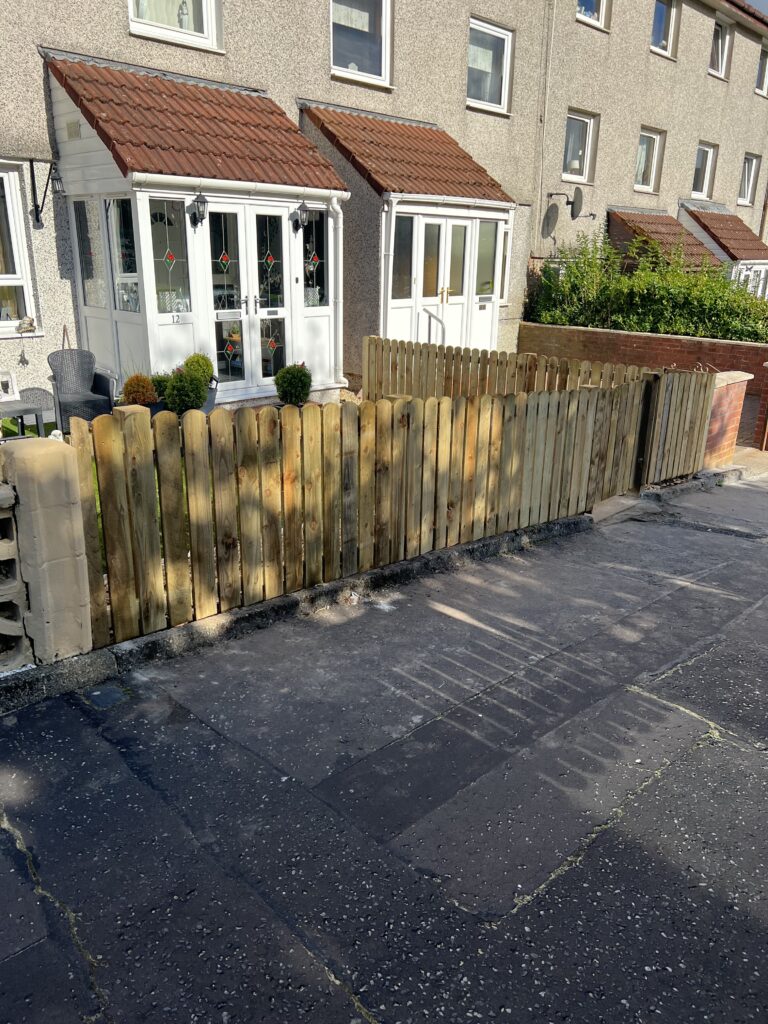 Fencing Contractor